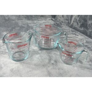 Pyrex Essentials Glass Measuring Cups Set of Three Red Cup (1,2,4) Handle NEW
